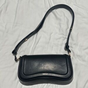 Keyli Black Leather Shoulder Bag